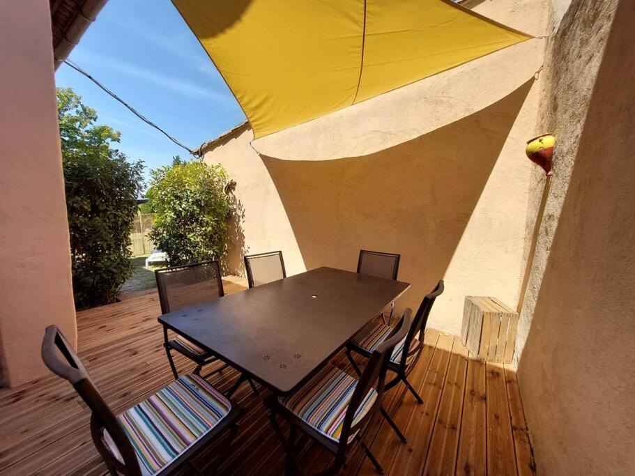 Maison De Cesar Saint-Saturnin-lès-Apt Exterior foto